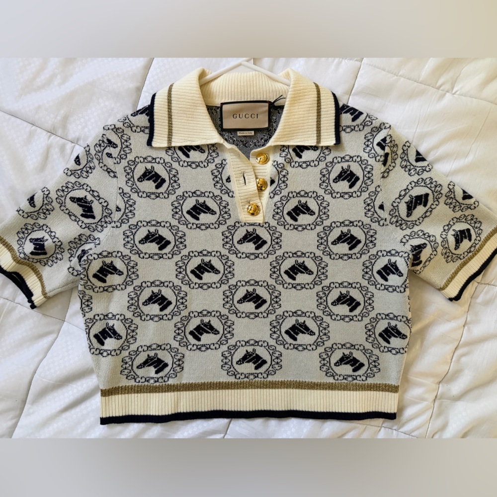 Gucci Women’s Cropped Cream Navy Polo Sweater Horse Head w/Gold Buttons and Trum - Picture 5 of 6